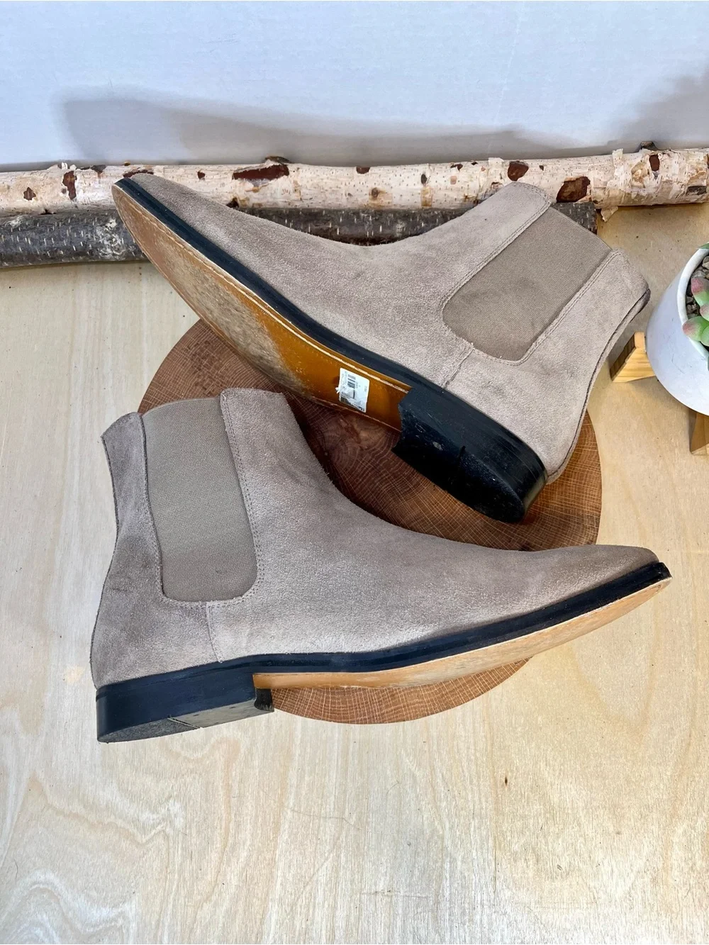 Express Men's Gray Taupe Suede Chelsea Boots Size 11